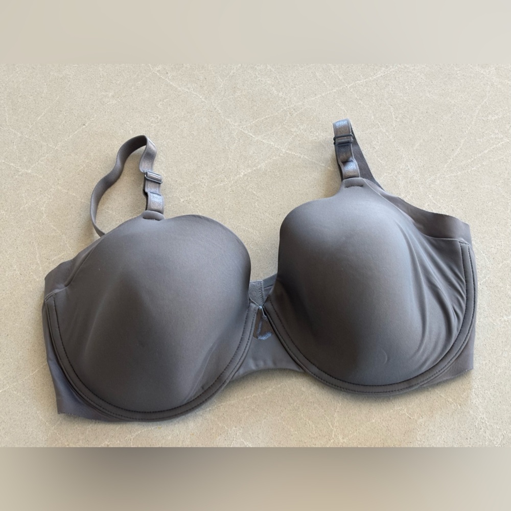 Olga Women's Gray Underwire Bra Size 40D